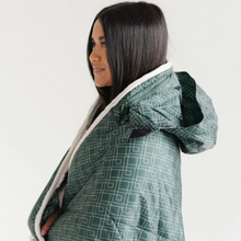 Load image into Gallery viewer, Outdoor Throw Blanket