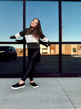 Load image into Gallery viewer, Pepper Fray Edge Knit Sweater
