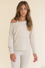 Load image into Gallery viewer, Heather Oatmeal Hacci Rib Pullover
