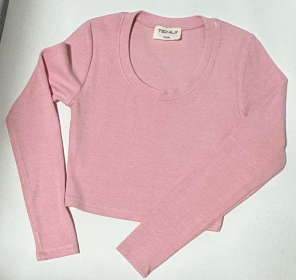 Long Sleeve Scoop Neck Crop Top In Ballet Pink