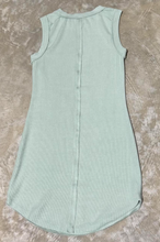 Load image into Gallery viewer, Exposed Seam Dress In Pistachio
