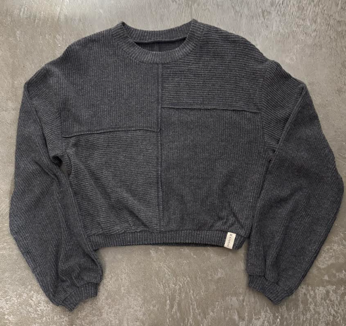 Hacci Rib Dolman Patch Sweater In Charcoal