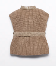 Load image into Gallery viewer, Quilted Faux Padded Leather Vest
