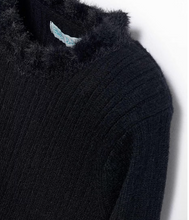 Load image into Gallery viewer, Black Fuzzy Knitted Girl&#39;s Swerater
