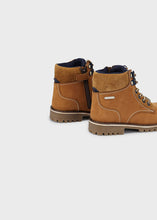 Load image into Gallery viewer, Leather Mountain Boots
