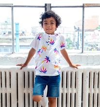 Load image into Gallery viewer, Medium Wash Santa Fe Short
